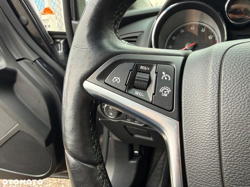 Opel Astra - 18