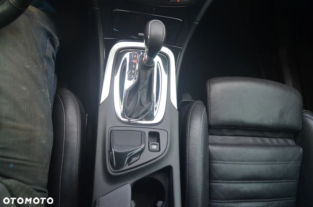 Opel Insignia 1.6 T Cosmo - 17