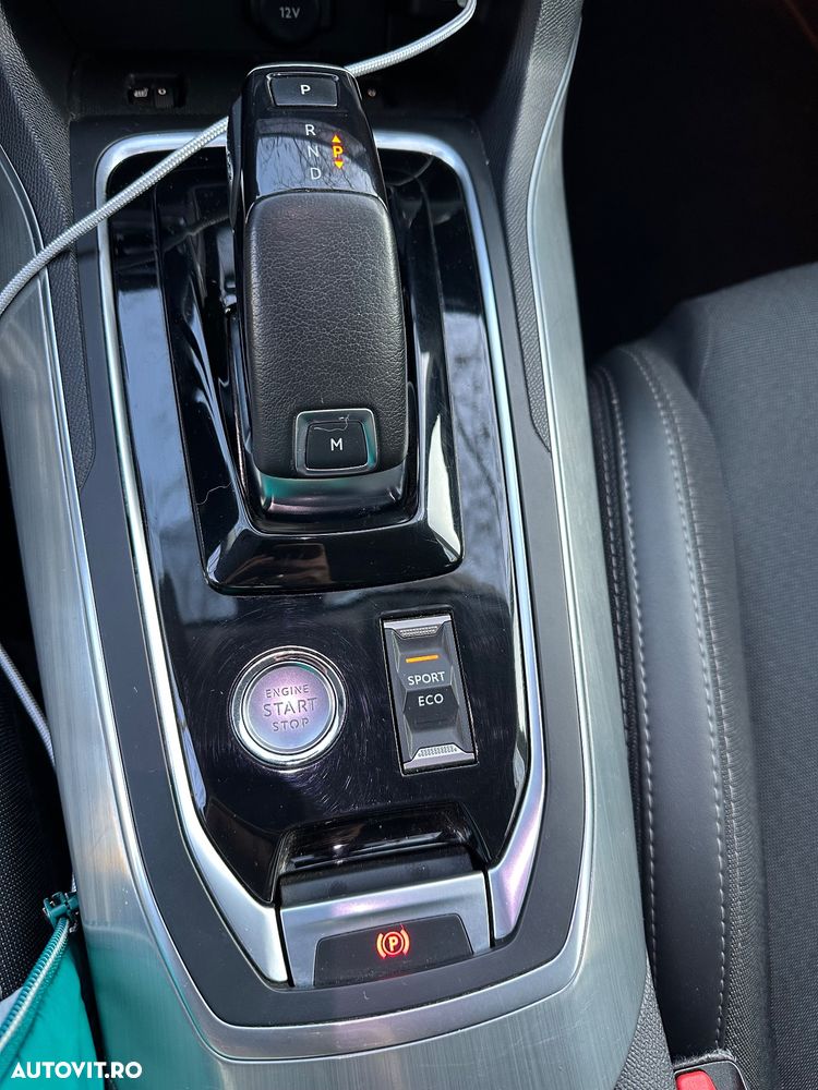 Peugeot 308 BlueHDi FAP 130 EAT8 Stop & Start Allure - 21