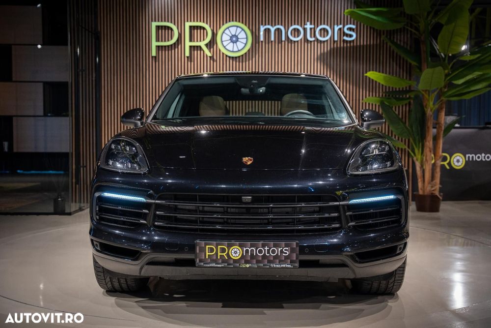 Porsche Cayenne Coupe - 3