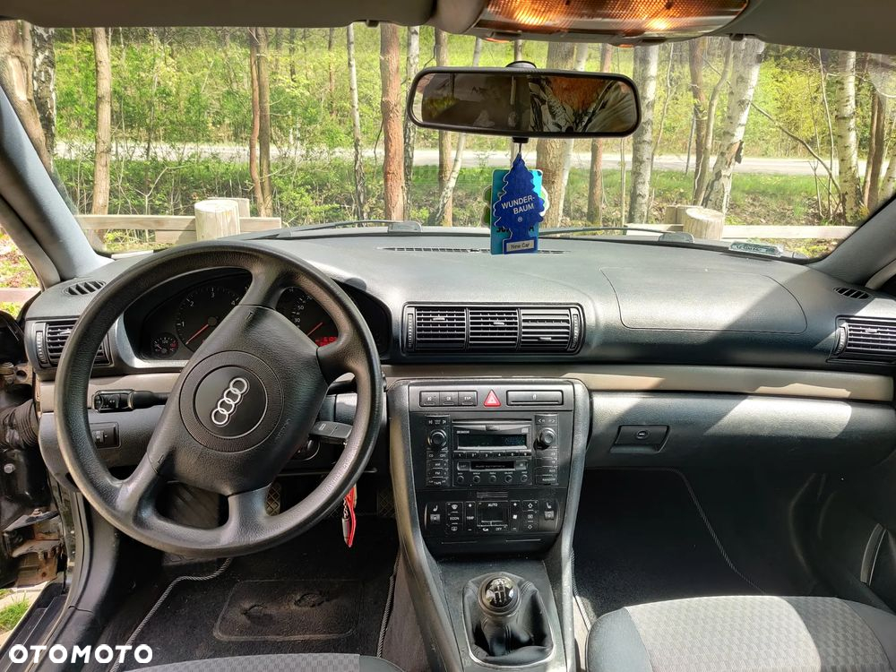 Audi A4 Avant 1.9 TDI - 8