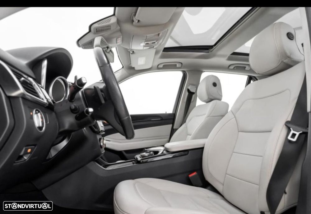 Mercedes-Benz GLE 350 d 4-Matic - 4