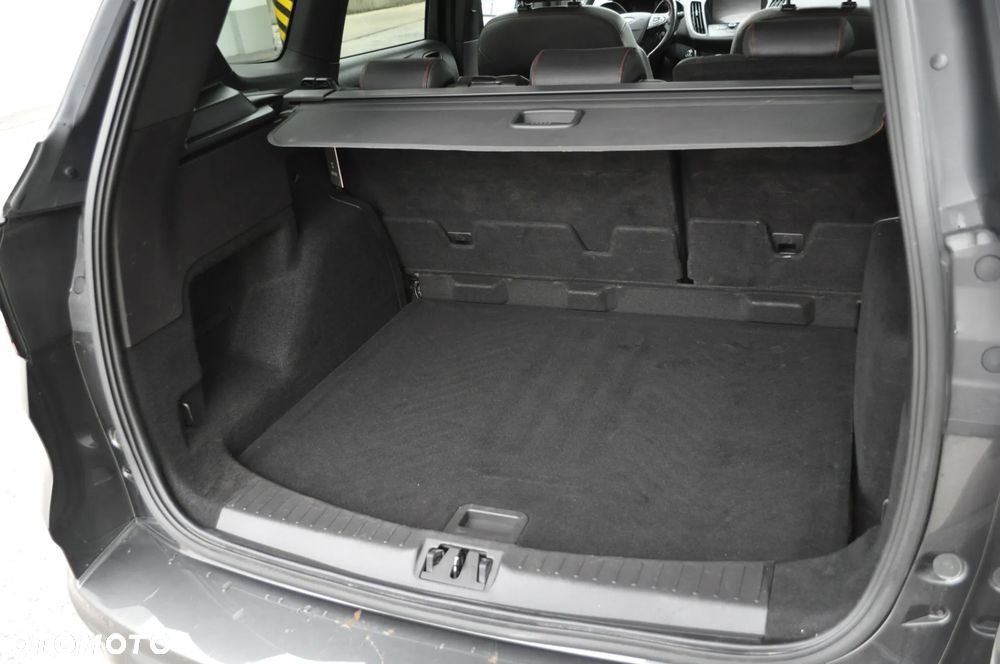 Ford Kuga 2.0 TDCi 4x4 ST-Line - 20
