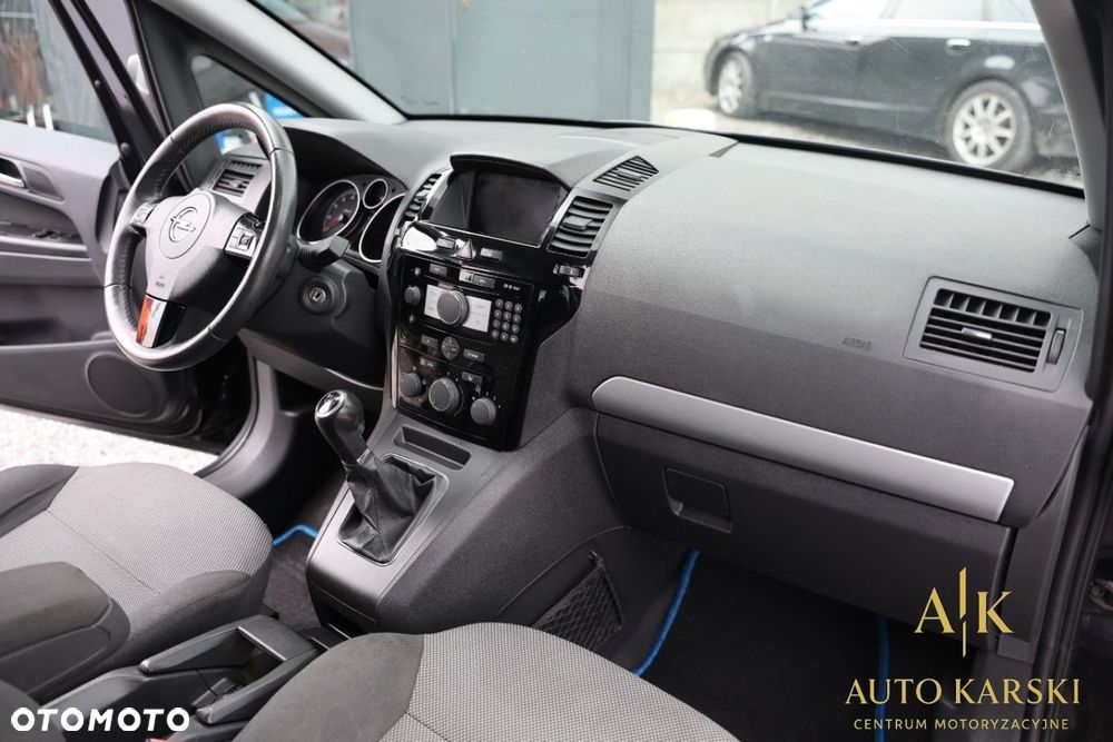 Opel Zafira - 23