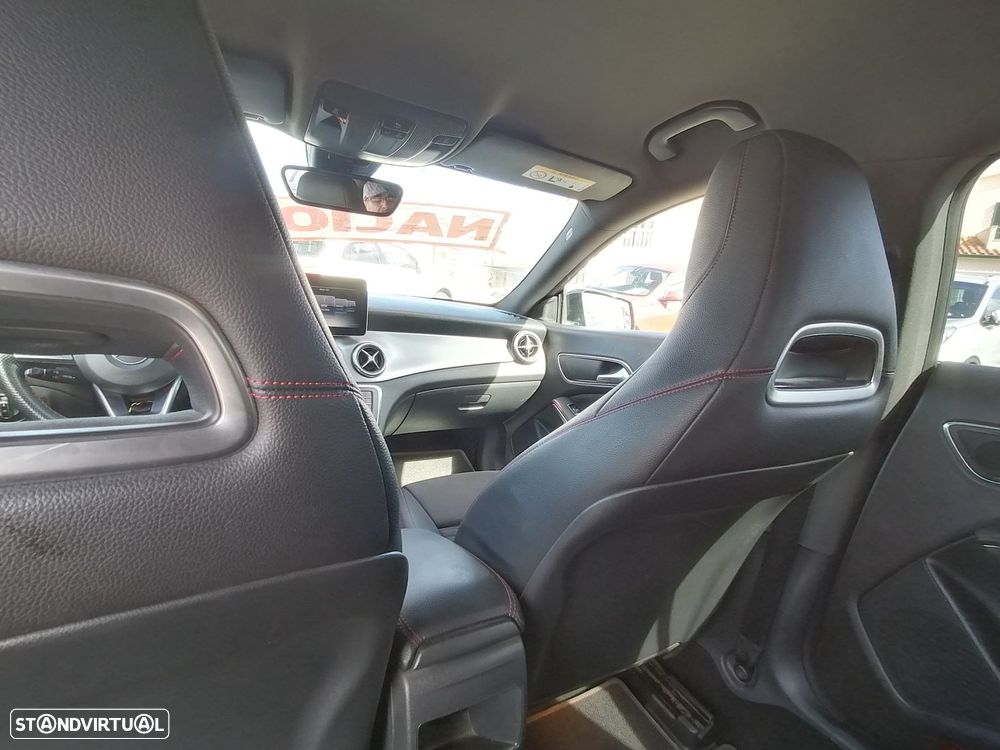 Mercedes-Benz CLA 180 d Shooting Brake Urban Aut. - 24