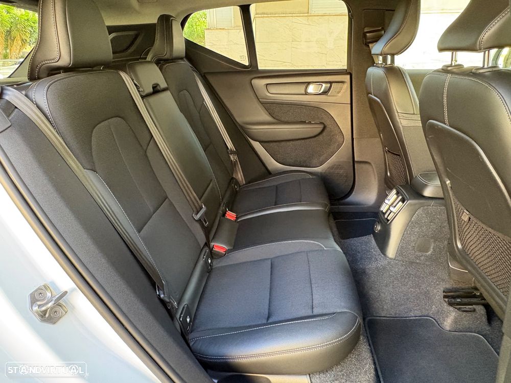 Volvo XC 40 1.5 T5 PHEV Momentum Plus - 21