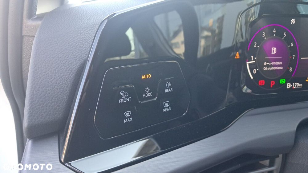Volkswagen Golf 1.5 eTSI Style DSG - 14