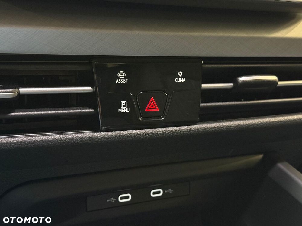 Volkswagen Golf 1.5 eTSI mHEV Life DSG - 33