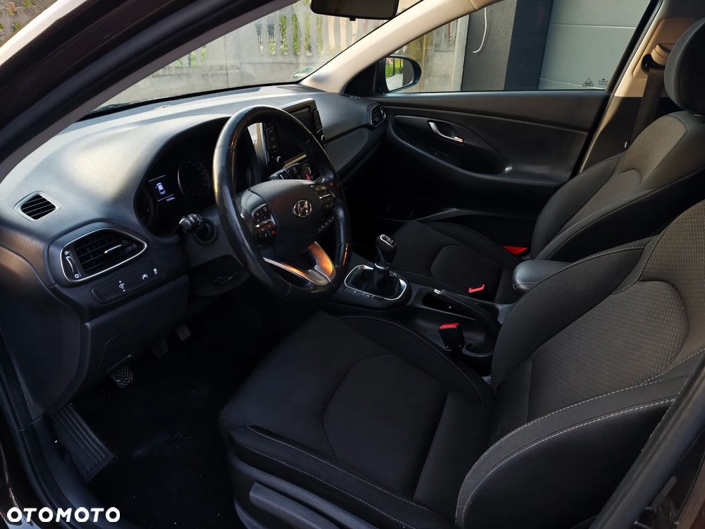 Hyundai i30 1.4 T-GDI Intro Edition - 10