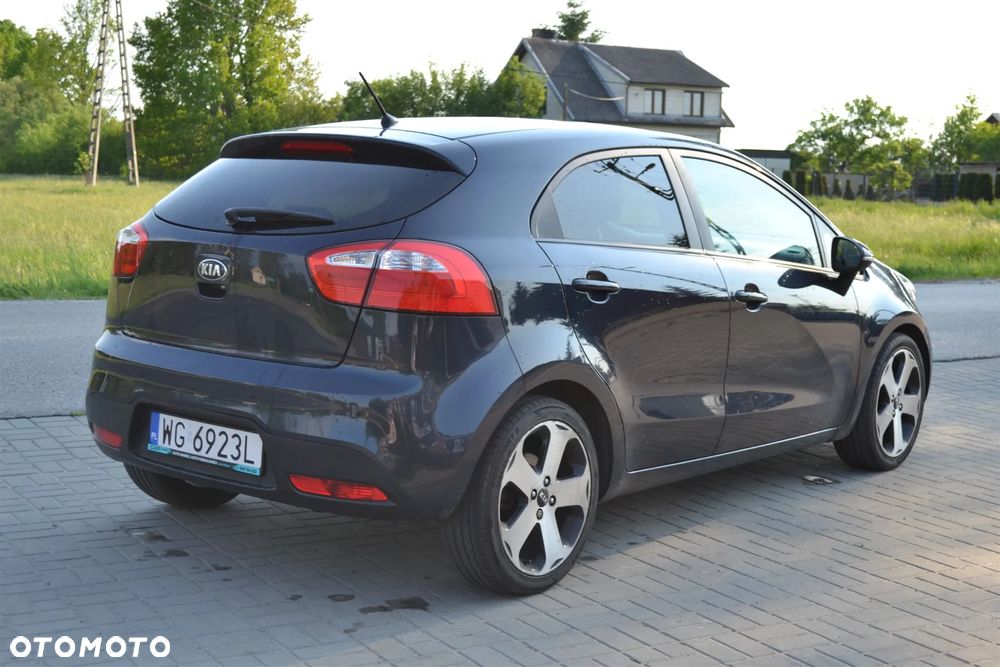 Kia Rio 1.2 Business Line - 5