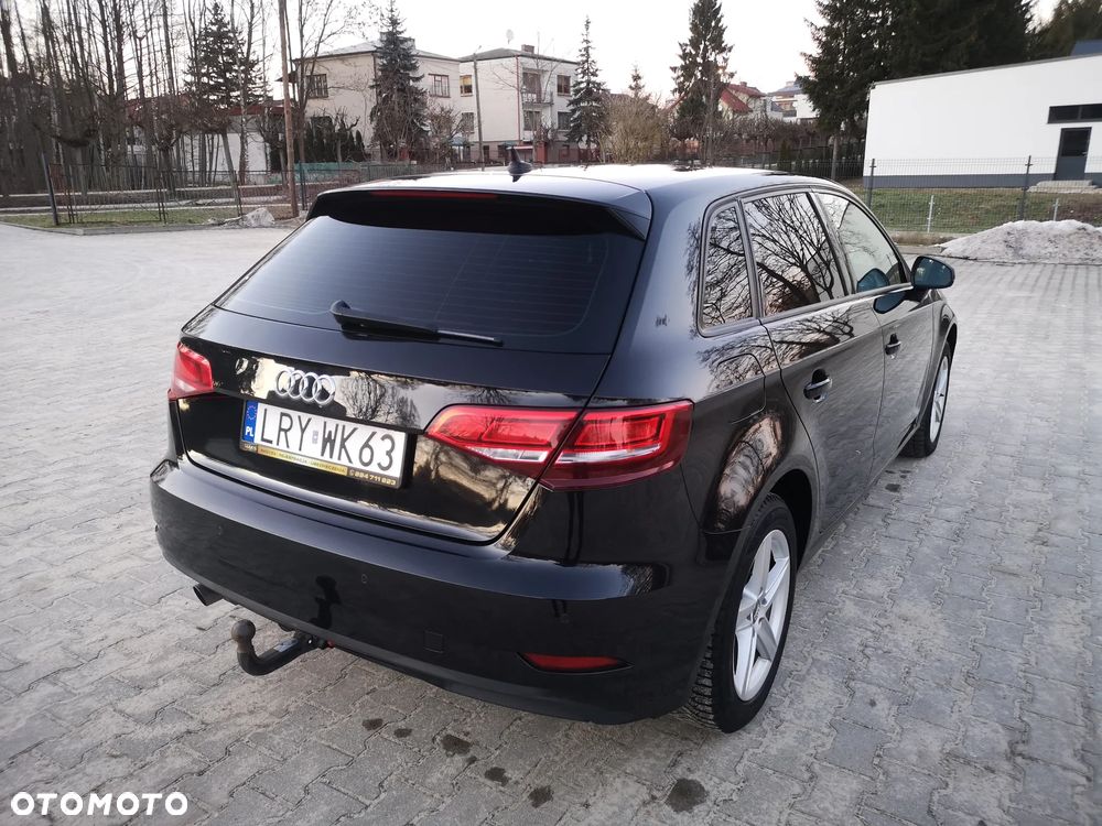 Audi A3 Sportback 1.6 TDI S tronic sport - 22
