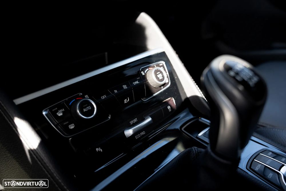 BMW 216 Active Tourer d Line Luxury - 12