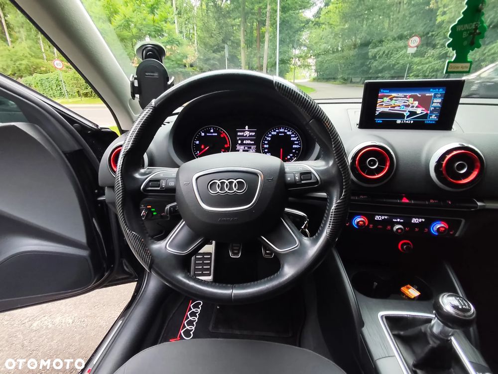 Audi A3 Sportback 1.6 TDI (clean diesel) S line Sportpaket - 10