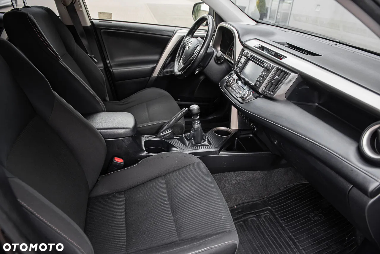 Toyota RAV4 2.0 D-4D 4x4 - 30