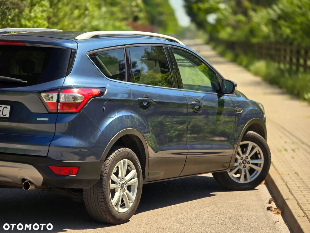 Ford Kuga 1.5 EcoBoost 2x4 Titanium - 40