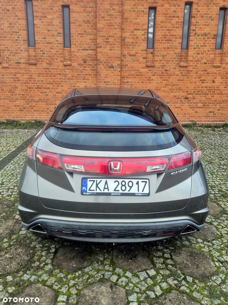 Honda Civic 1.8 Executive - 8