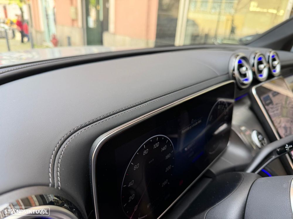 Mercedes-Benz GLC 300 e 4Matic 9G-TRONIC Avantgarde Advanced - 26