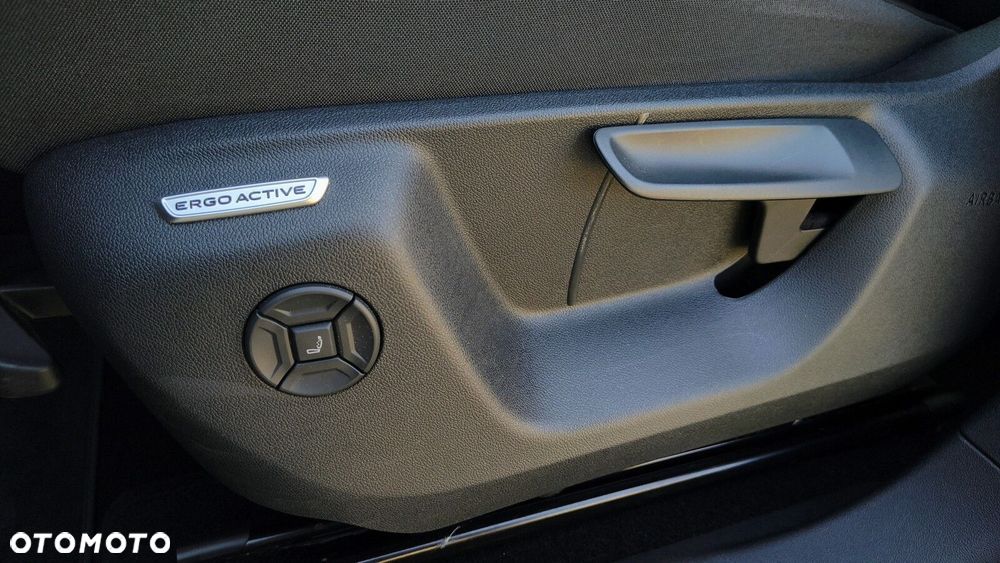 Volkswagen Tiguan - 41