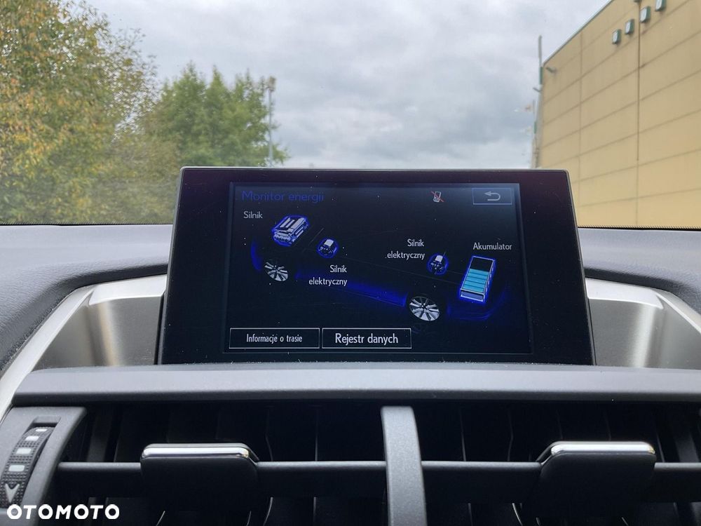 Lexus NX 300h F Sport AWD - 26