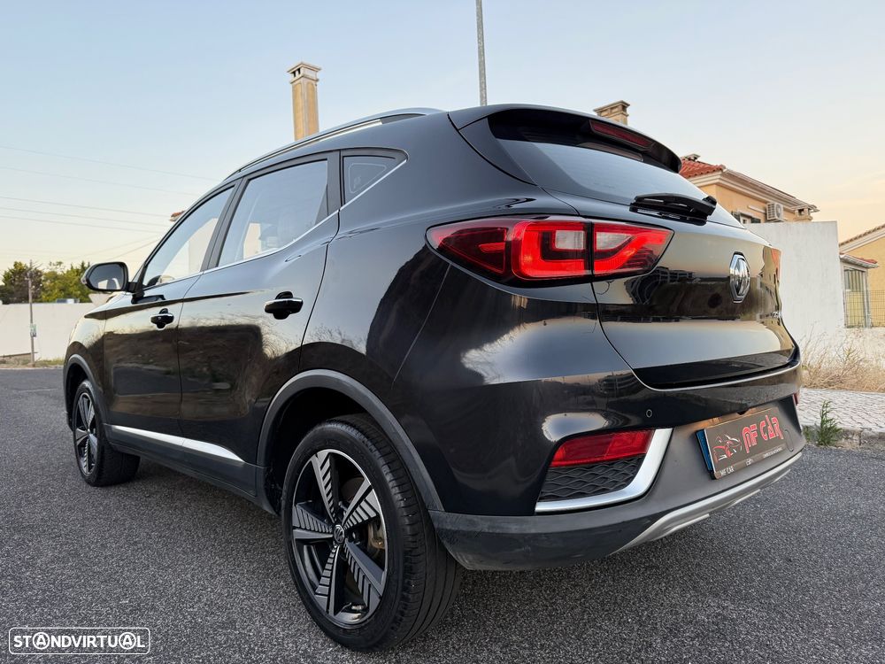 MG ZS - 7