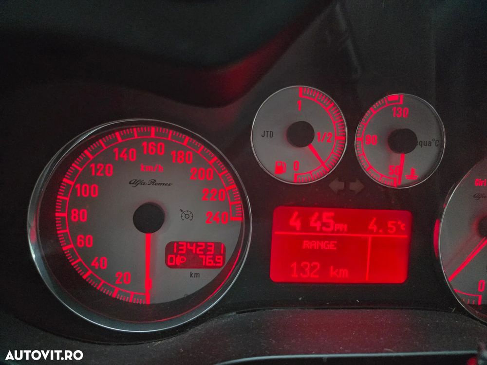 Alfa Romeo 147 1.9 Multijet Progression - 6