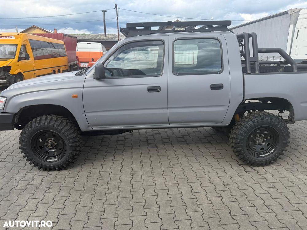 Toyota Hilux - 7