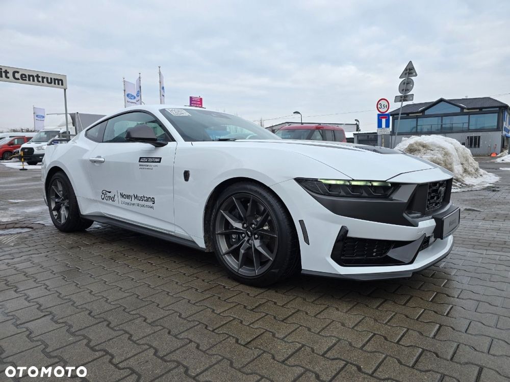 Ford Mustang - 5