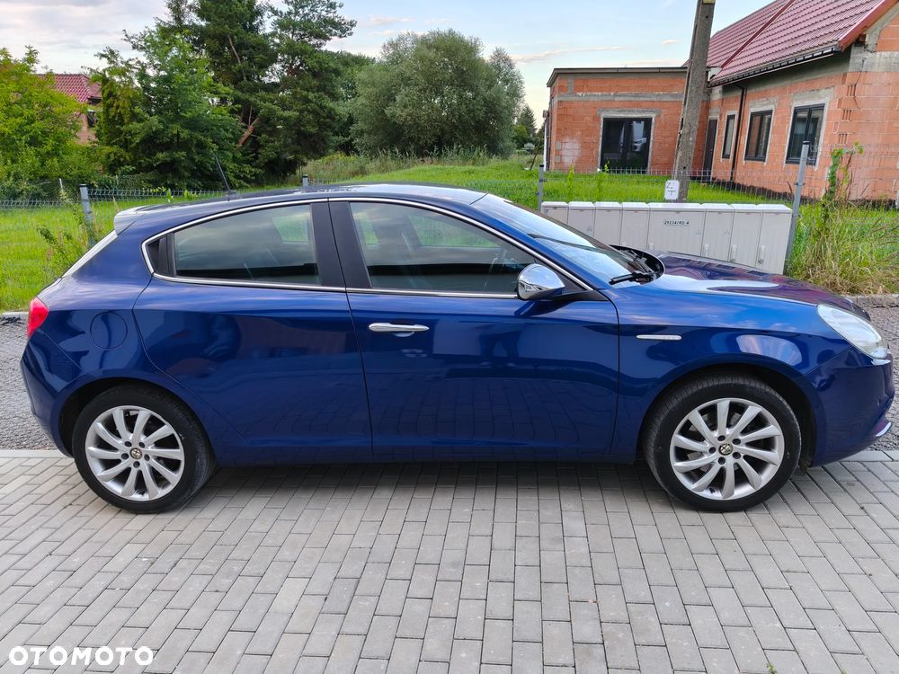 Alfa Romeo Giulietta 2.0 JTDM Exclusive TCT - 9