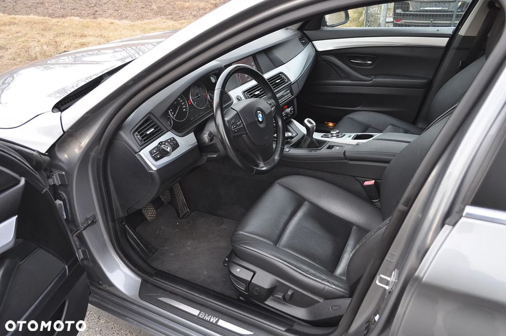 BMW Seria 5 520d Modern Line - 13