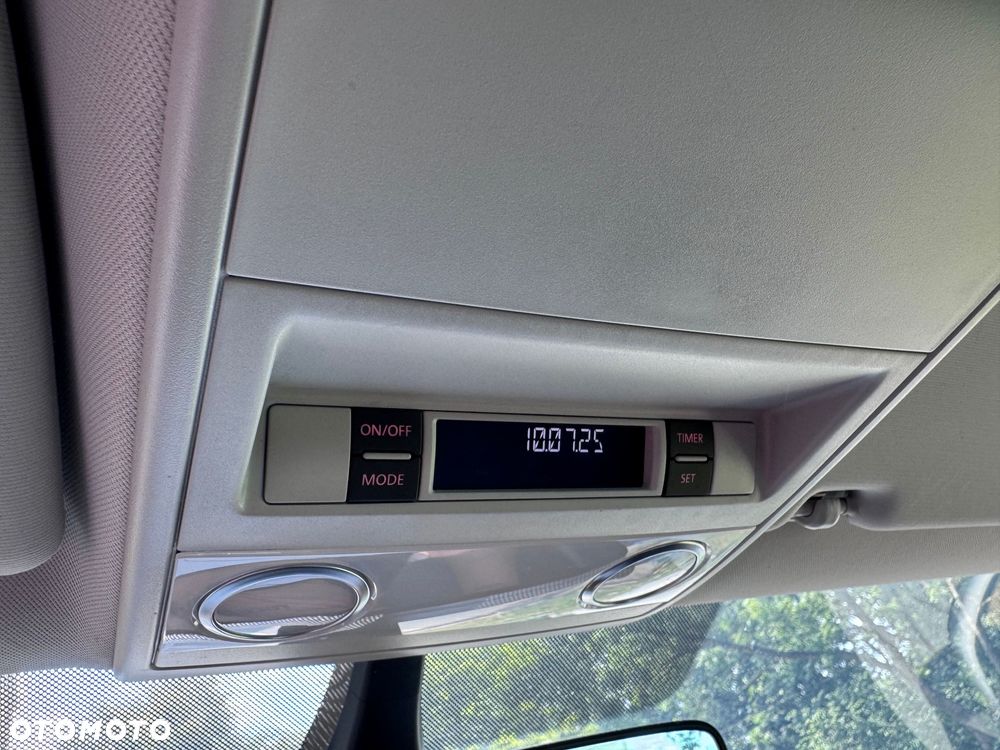 Volkswagen Multivan - 9