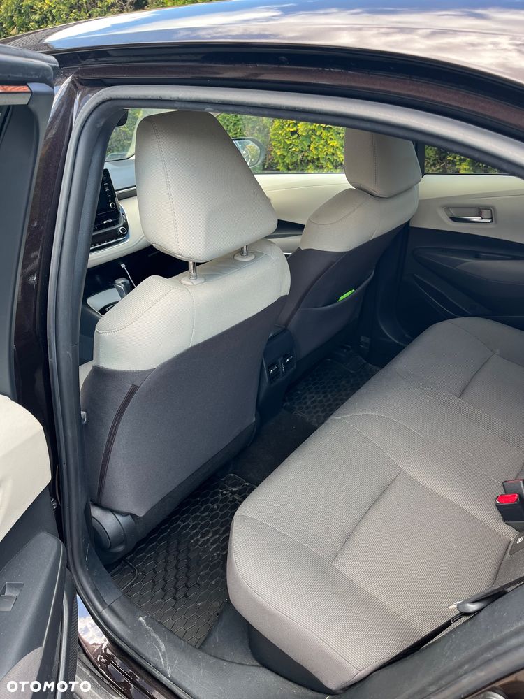 Toyota Corolla 2.0 Hybrid Comfort - 15