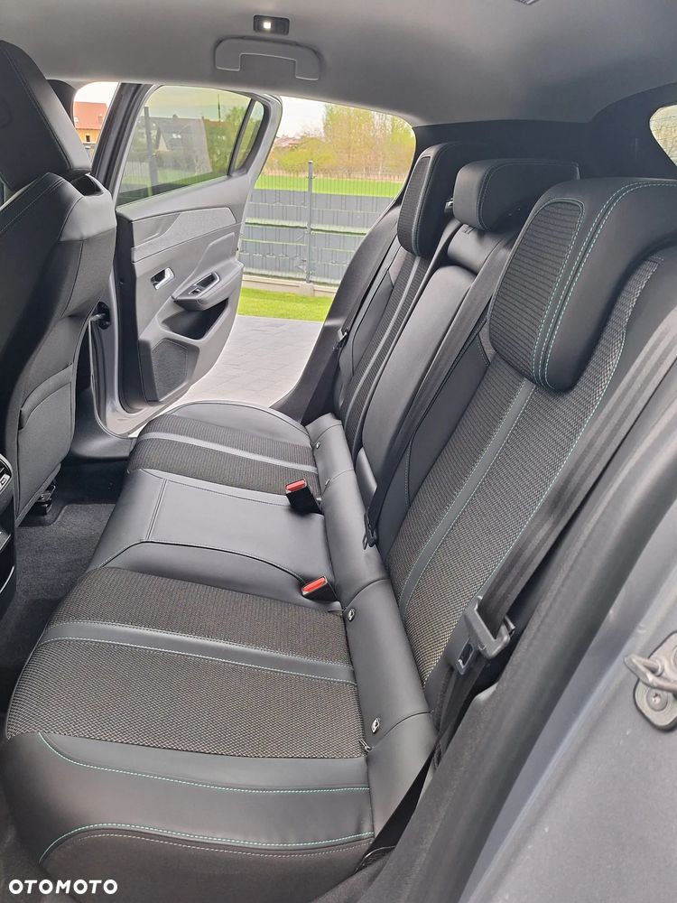 Peugeot 308 PureTech 130 EAT8 Allure - 8