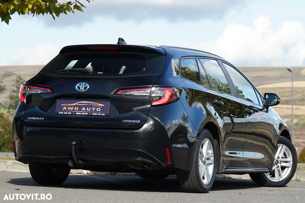 Toyota Corolla 1.8 HSD Business - 4