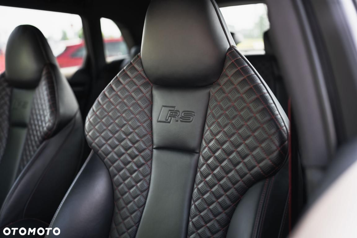 Audi RS3 Sportback - 19