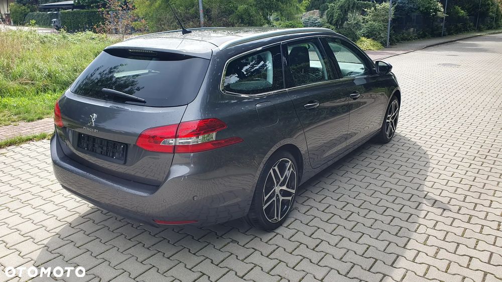 Peugeot 308 1.2 PureTech GPF Allure Pack S&S - 9