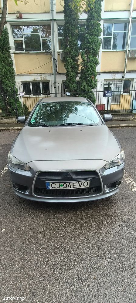 Mitsubishi Lancer - 5