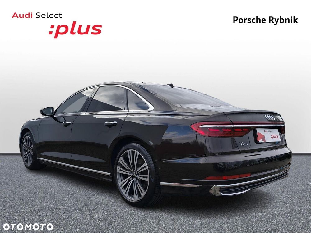 Audi A8 - 4