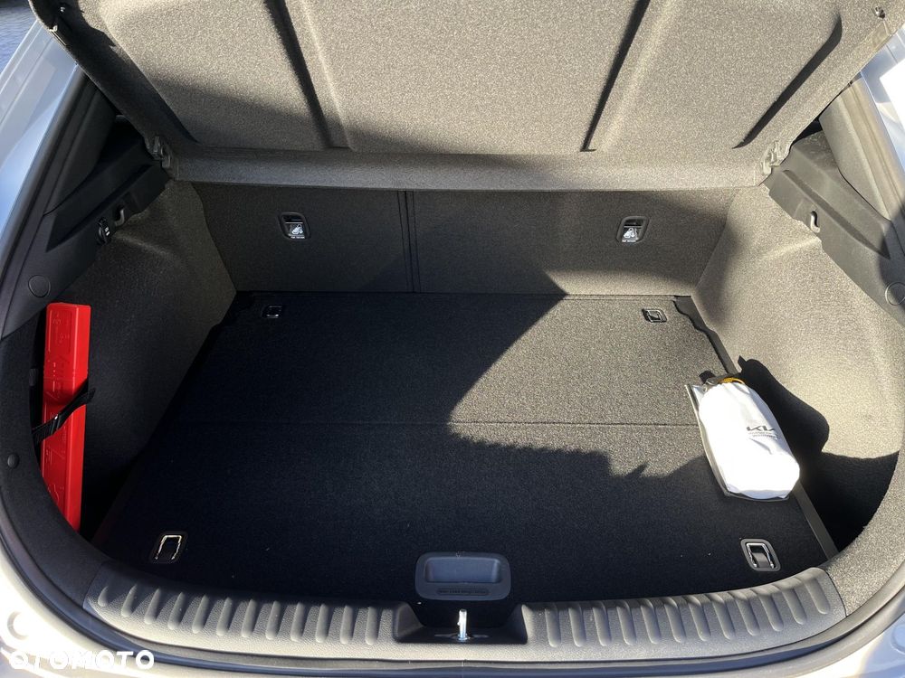 Kia XCeed 1.6 T-GDI Tribute DCT - 18