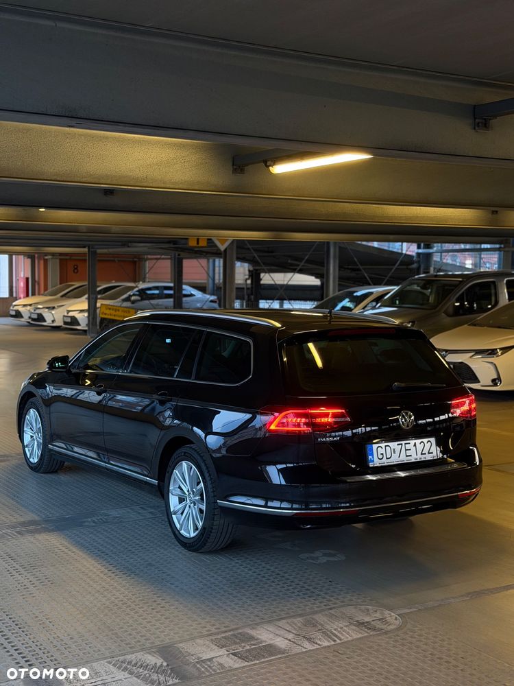 Volkswagen Passat - 23