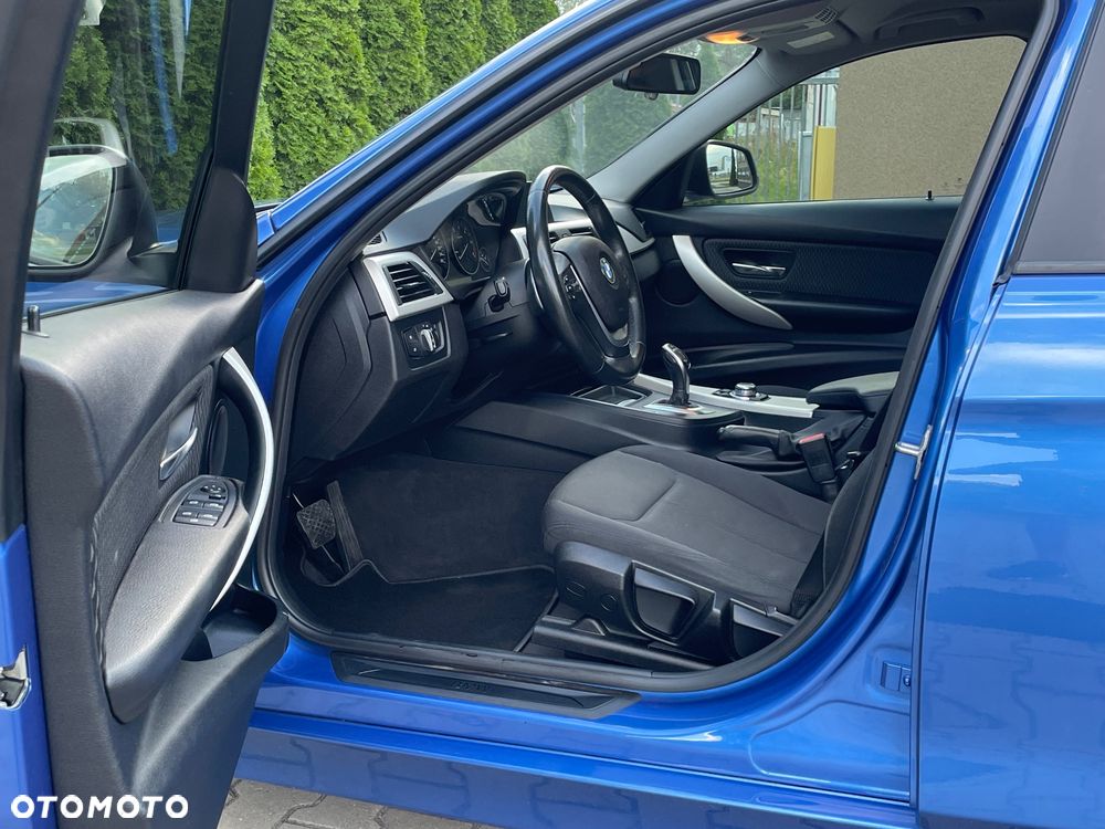 BMW Seria 3 320d Efficient Dynamics Luxury Line Purity sport - 6