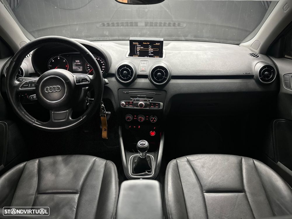 Audi A1 Sportback 1.6 TDI S-line - 8