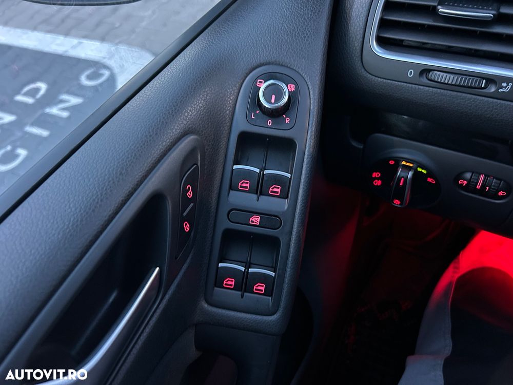 Volkswagen Golf 1.4 TSI Exclusive - 16