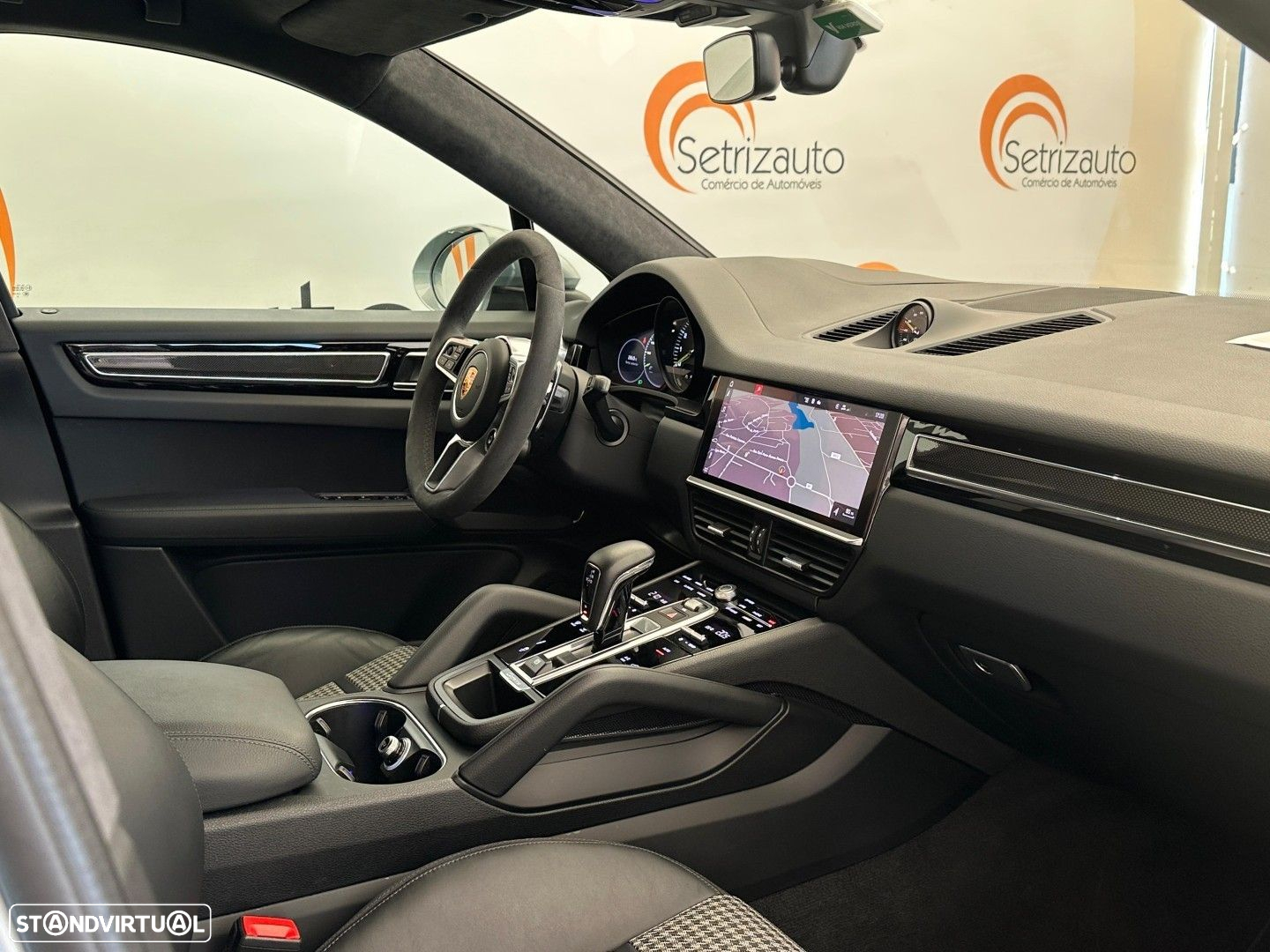 Porsche Cayenne Coupé E-Hybrid - 11