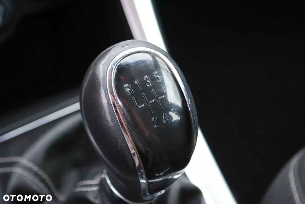 Opel Astra 1.4 Turbo Cosmo - 18