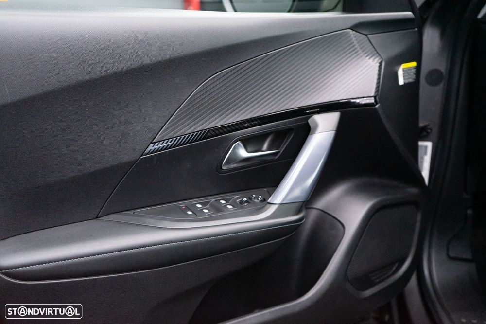 Peugeot 2008 1.2 PureTech Allure Pack EAT8 - 14