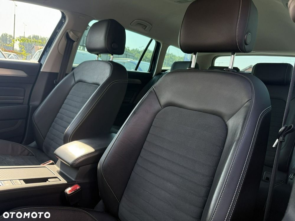 Volkswagen Passat 2.0 TDI Elegance DSG - 10