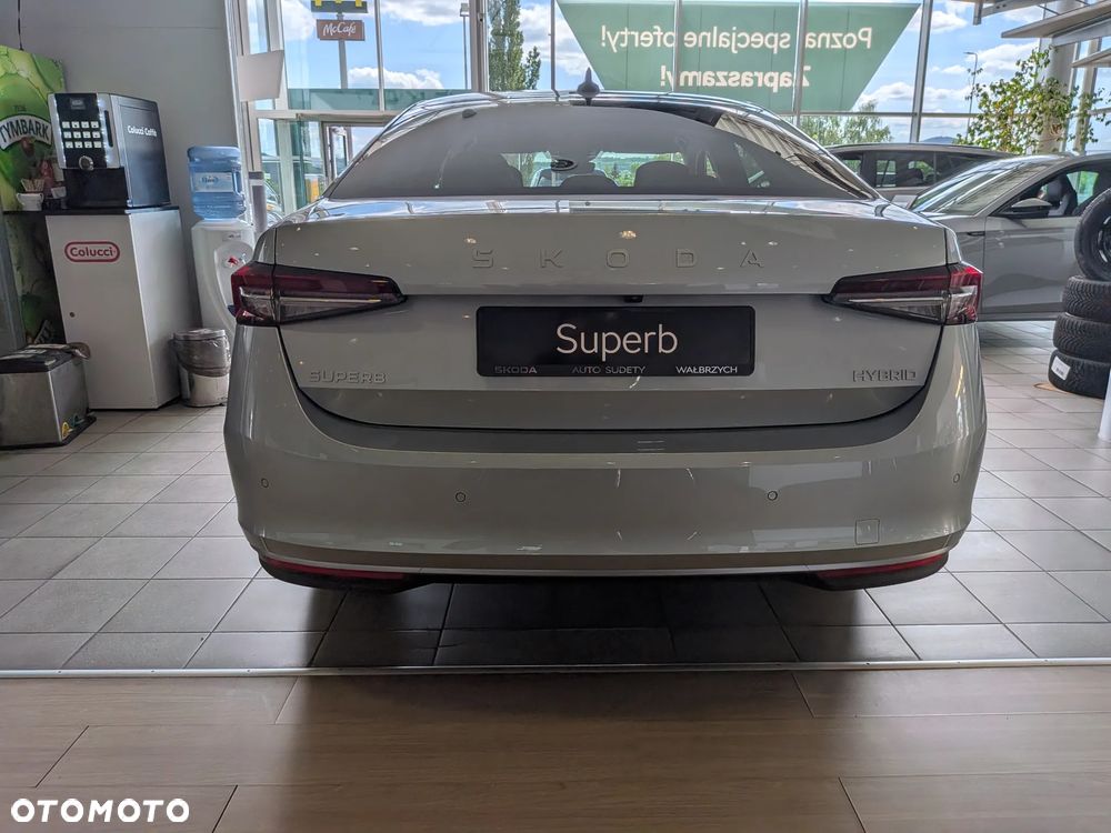 Skoda Superb 1.5 TSI L&K DSG - 7
