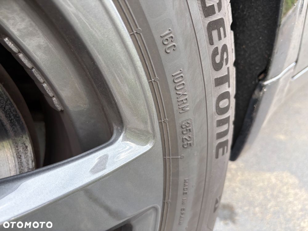 BMW Seria 7 740d - 12