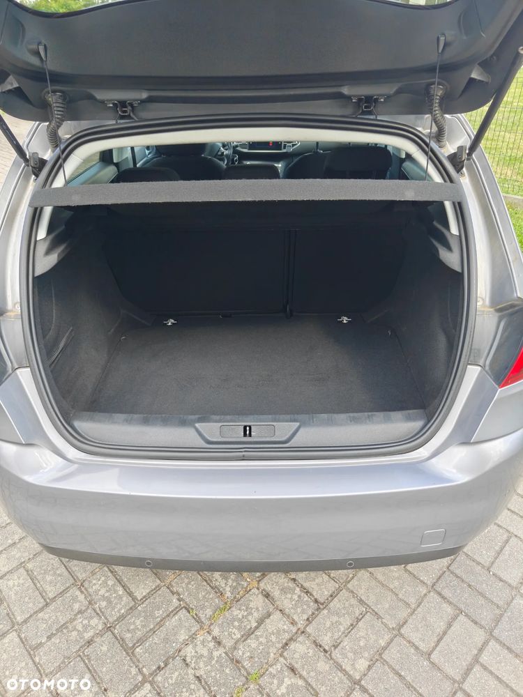 Peugeot 308 1.2 PureTech GPF Allure S&S - 13