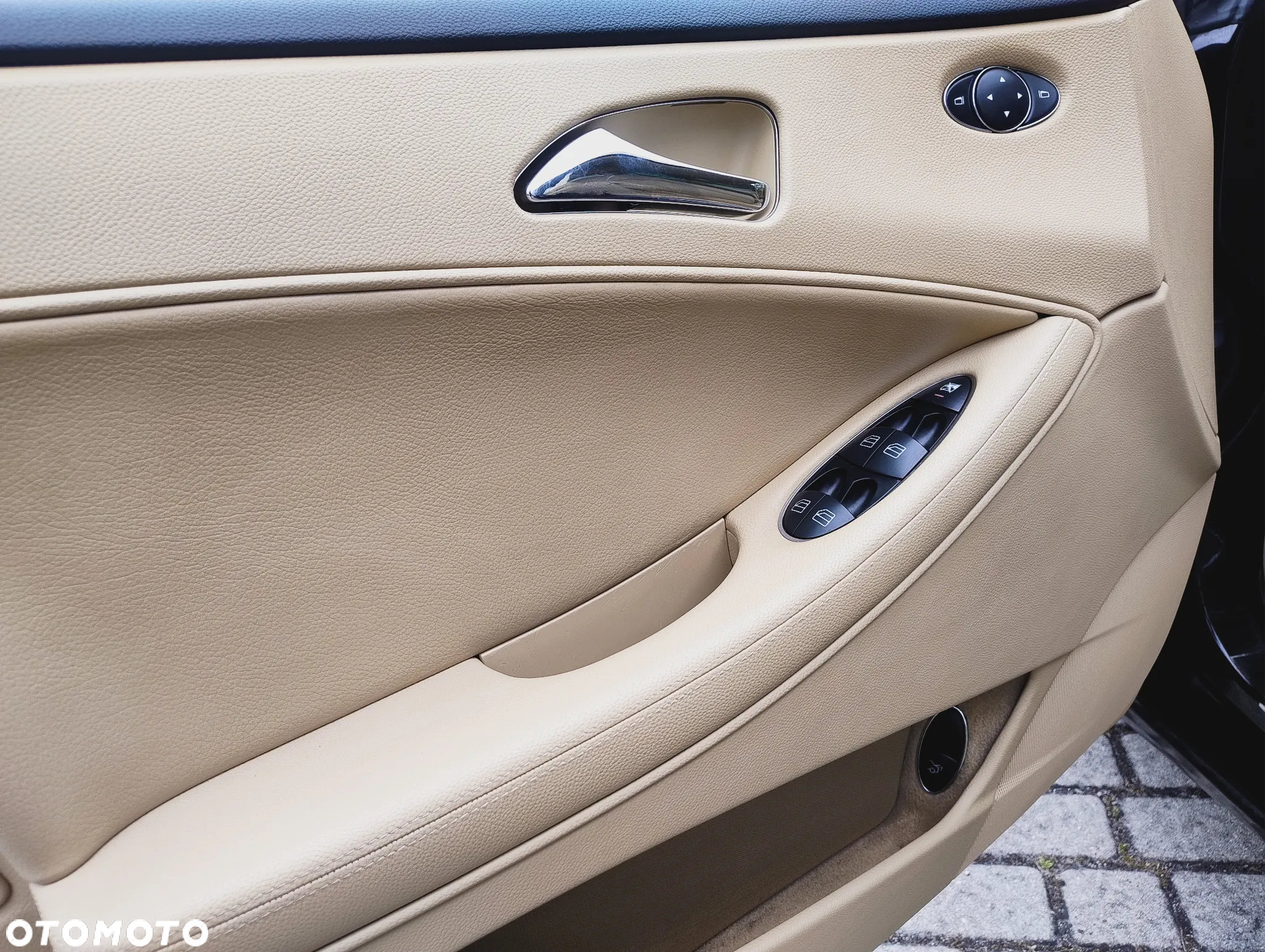 Mercedes-Benz CLS 350 - 12